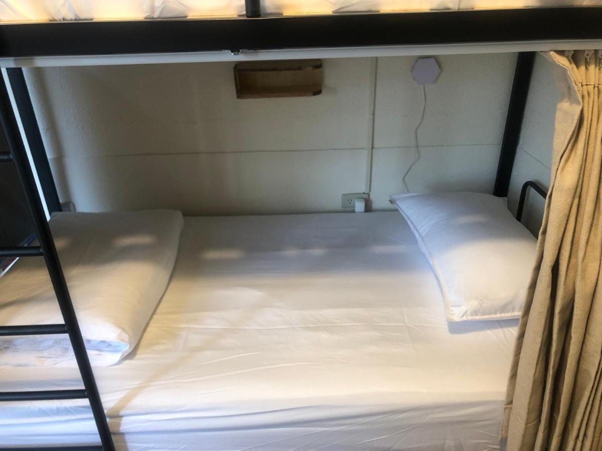 Simple Walk Guest House 小公寓 Tainan Exterior foto
