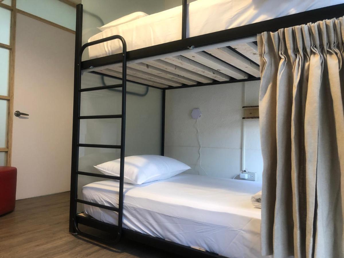 Simple Walk Guest House 小公寓 Tainan Exterior foto