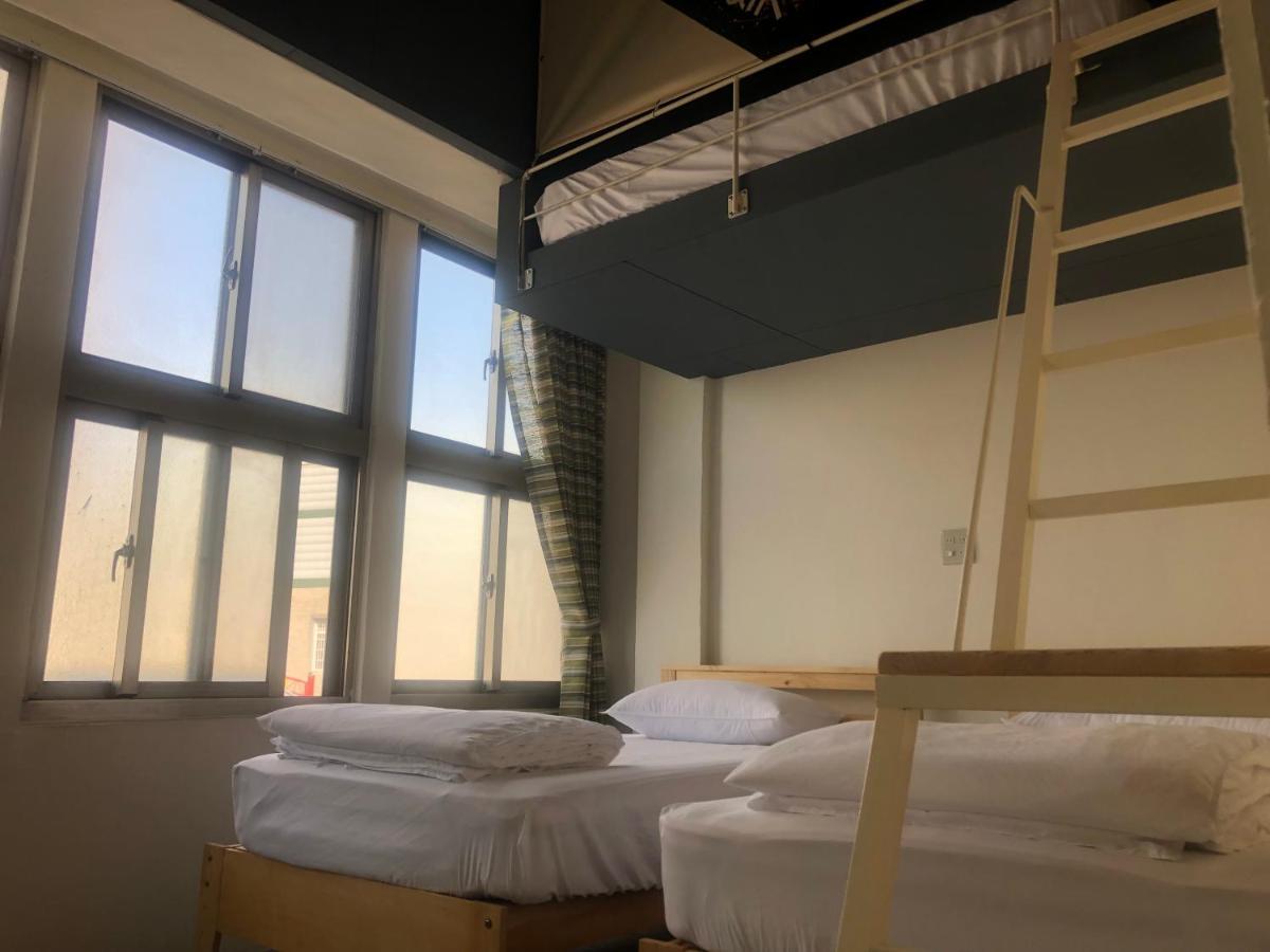Simple Walk Guest House 小公寓 Tainan Exterior foto